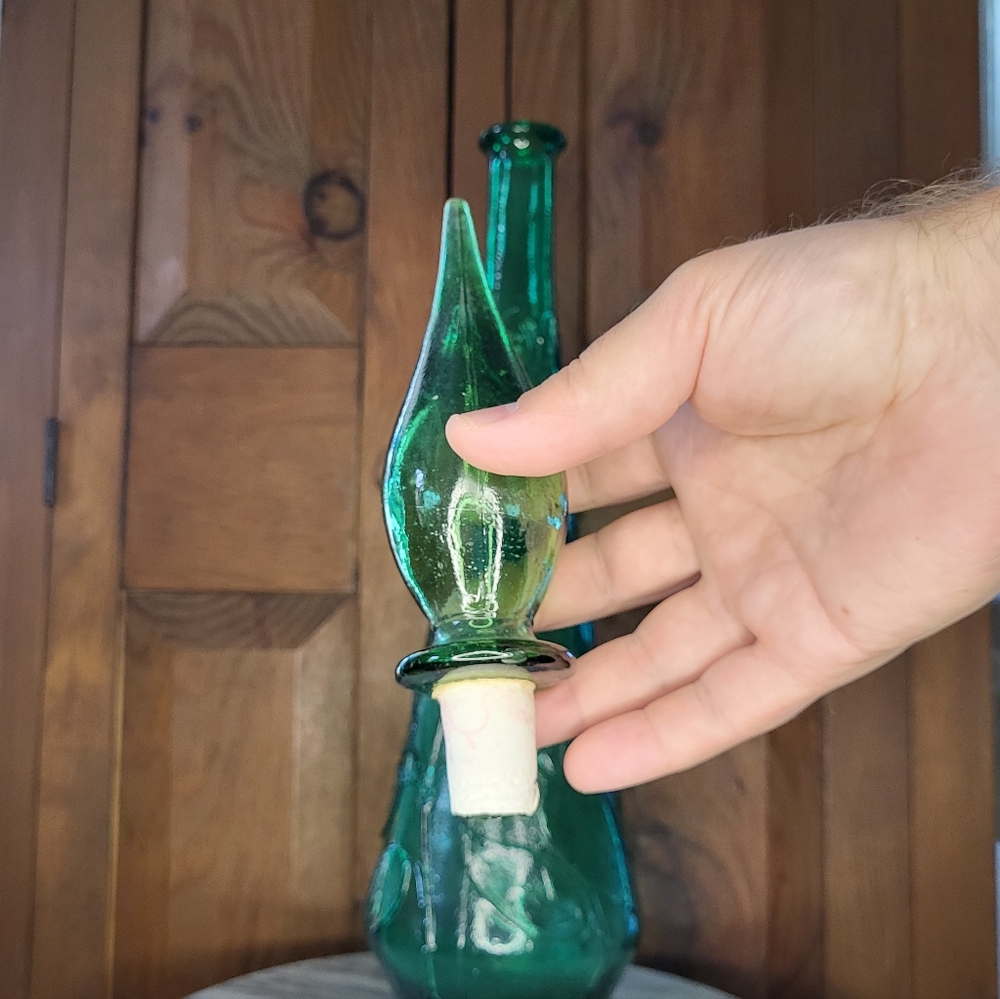 Empoli Green Glass Bottle - Picture 7 of 12